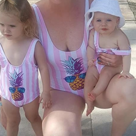 IFFEI Pink and White Striped Swimsuit with a  🍍 Pineapple w/Sunglasses Size XL - Picture 6 of 9
